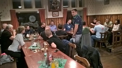 V útulné kobyliské restauraci U Cihelny oslavil náš ping-pong oddíl TJ Sokol Běchovice II pro nás historický postup do 1. pražské třídy z prvního místa